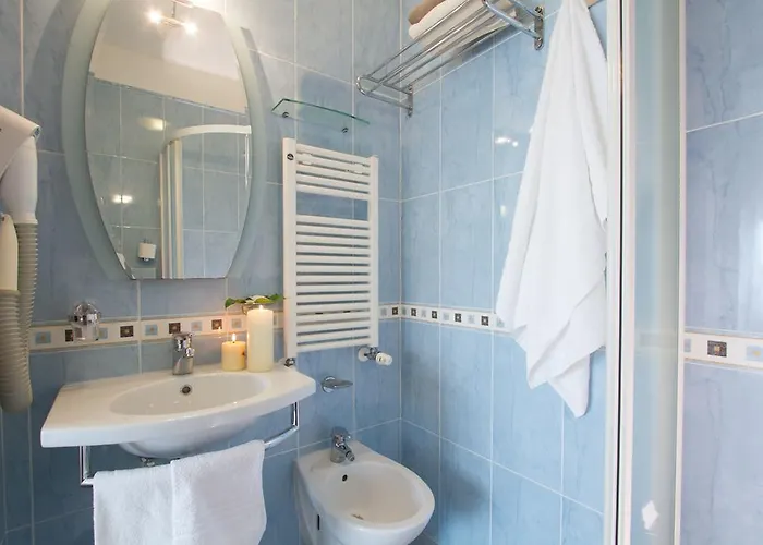 Nord Est Hotel 3*