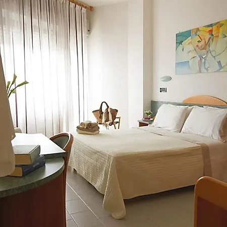 Nord Est Hotel 3*