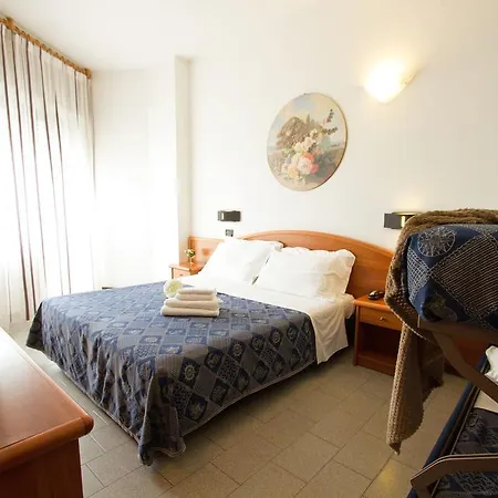 Nord Est Hotell 3*